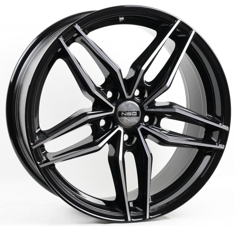 18X8.0 5/114.3 ET45 D67.1 Neo 882 BD